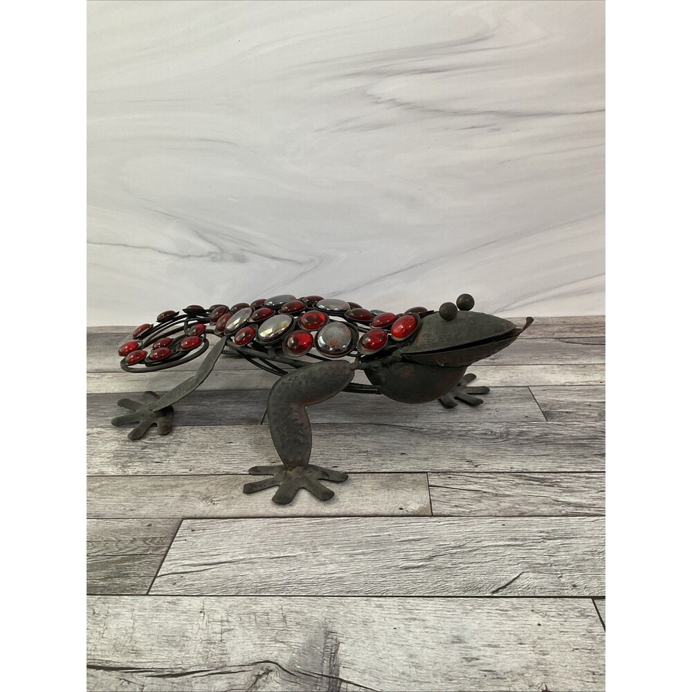 Metal Decorative lizard Yard Decor Art 15.5” x 9.5”
